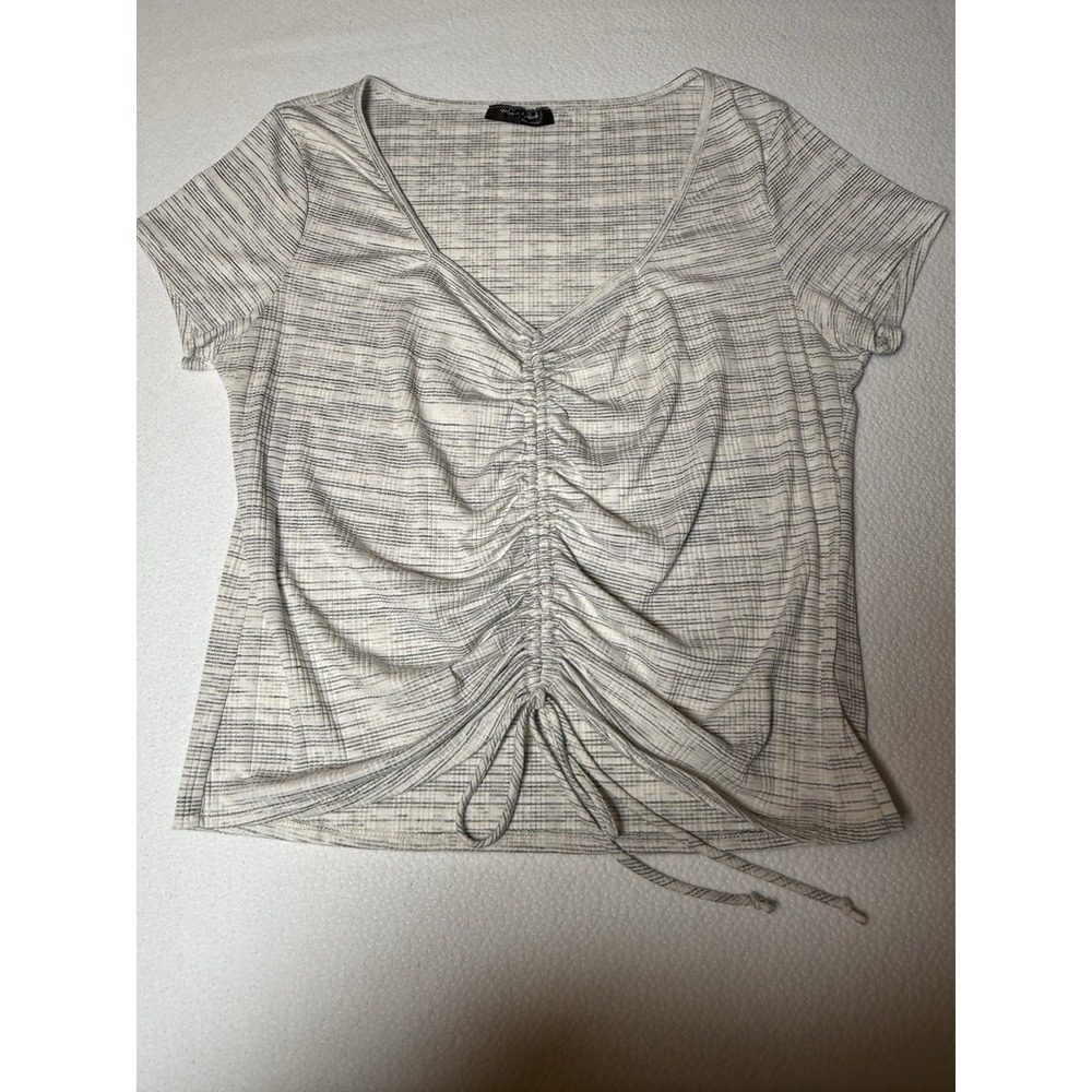 Urban Episode Ruched Front Top XL‎ Neutral Plaid V Neck Drawstring Tee